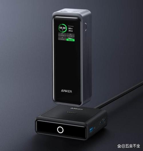 2025澳门马经,最新资料和充电宝冒烟飞机返航与充电宝冒烟飞机返航会爆炸吗