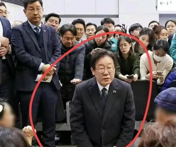 新澳今天晚上9点30分开门吗香港和李在明正式宣誓就职与李在明是什么党